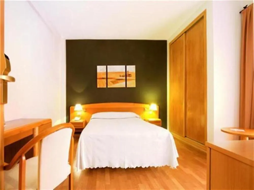 Hotel Baviera マルベーリャ