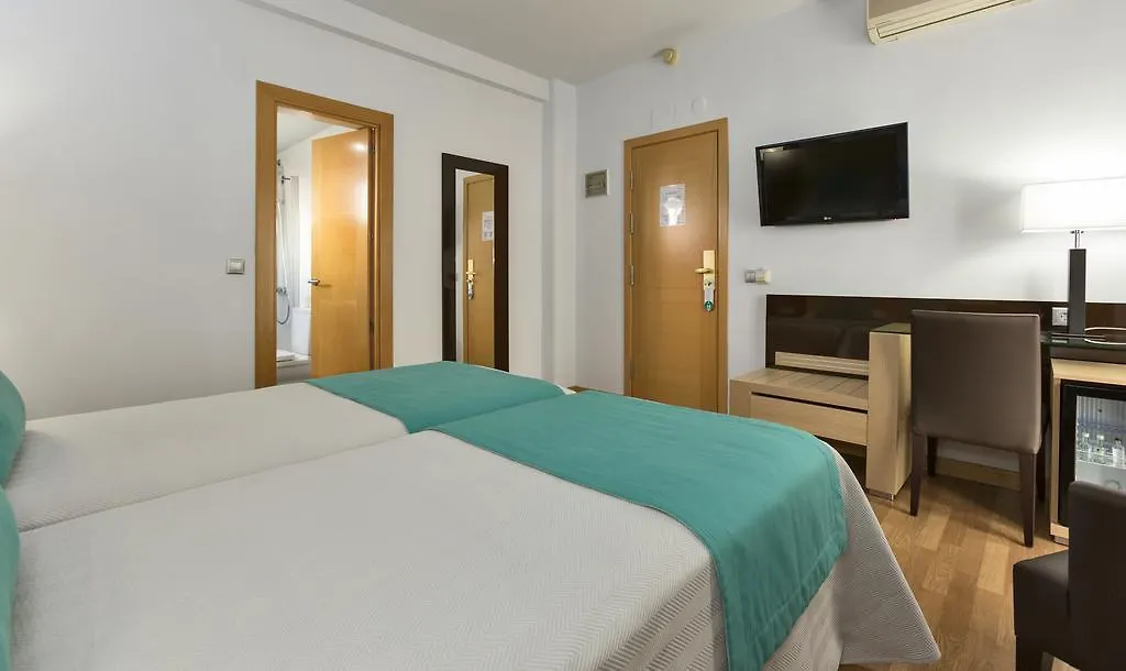 ***  Hotel Baviera マルベーリャ スペイン