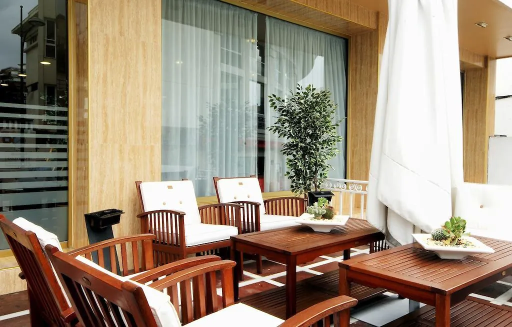 Hotel Baviera 마르베야